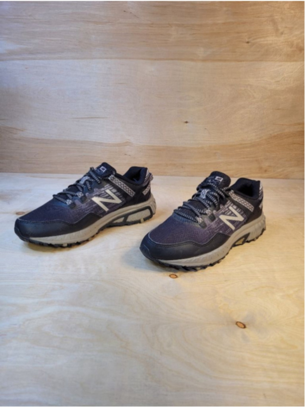 New Balance 410 V6 Trail Running Athletic Womens Size 7.5 Shoes - Picture 5 of 12
